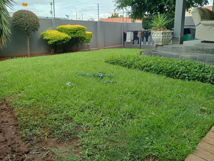 To Let 3 Bedroom Property for Rent in Cashan North West